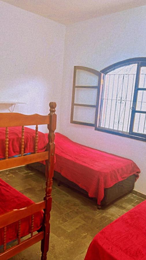 Lugar Encantador E Aconchegante, Com Piscina Γκουαρούχα Εξωτερικό φωτογραφία